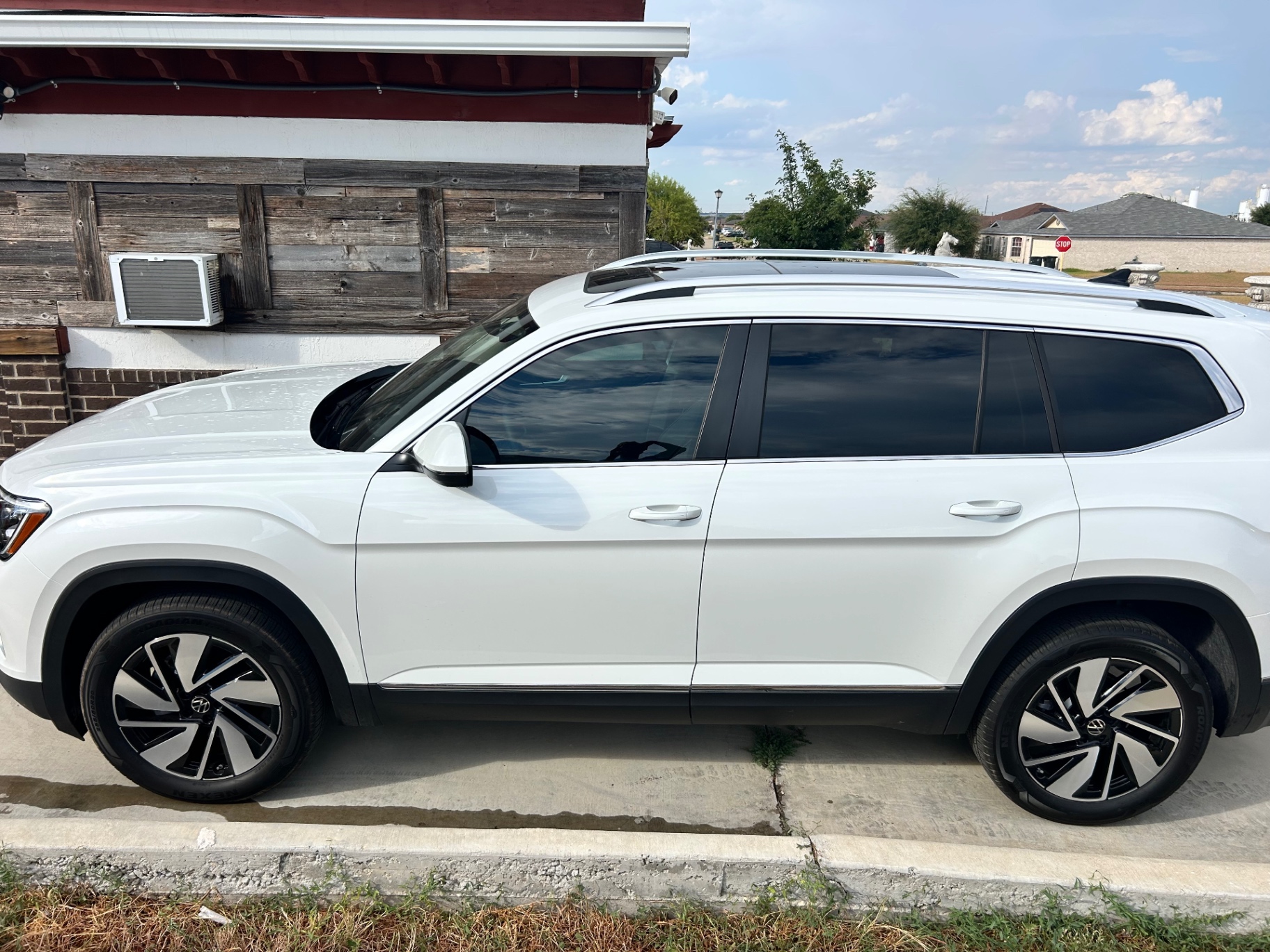 VW Atlas 4MOTION rental car